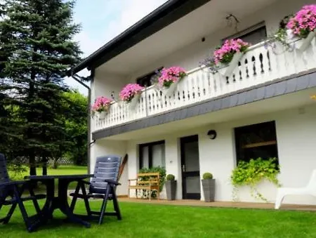 Landhaus Zur Linde Apartment Winterberg